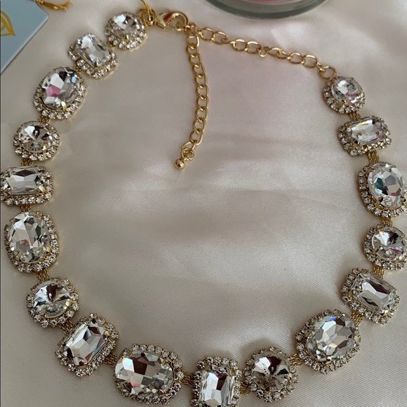 Jewelry - Eye Candy Elegant Gold and Silver Crystal Necklace